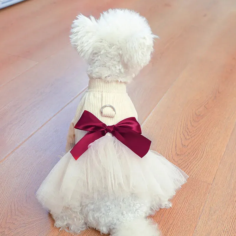 Elegance in Bloom: Slim Fit Beige White Bow Tie Traction Button Princess Yarn Skirt for Dogs - Stylish Spring and Autumn Pet Attire