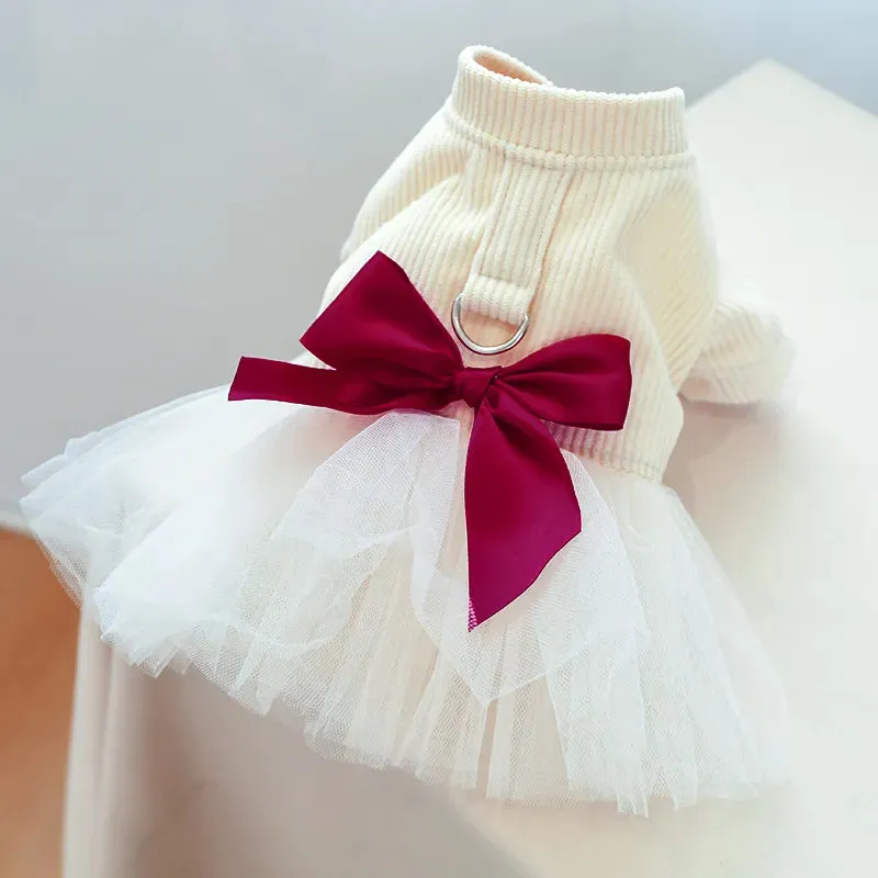 Elegance in Bloom: Slim Fit Beige White Bow Tie Traction Button Princess Yarn Skirt for Dogs - Stylish Spring and Autumn Pet Attire